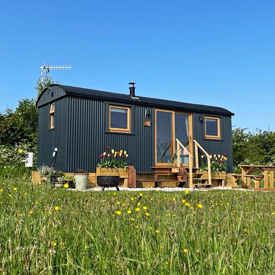 Luxury Shepherd Hut In The Peak District Бейквелл Екстер'єр фото